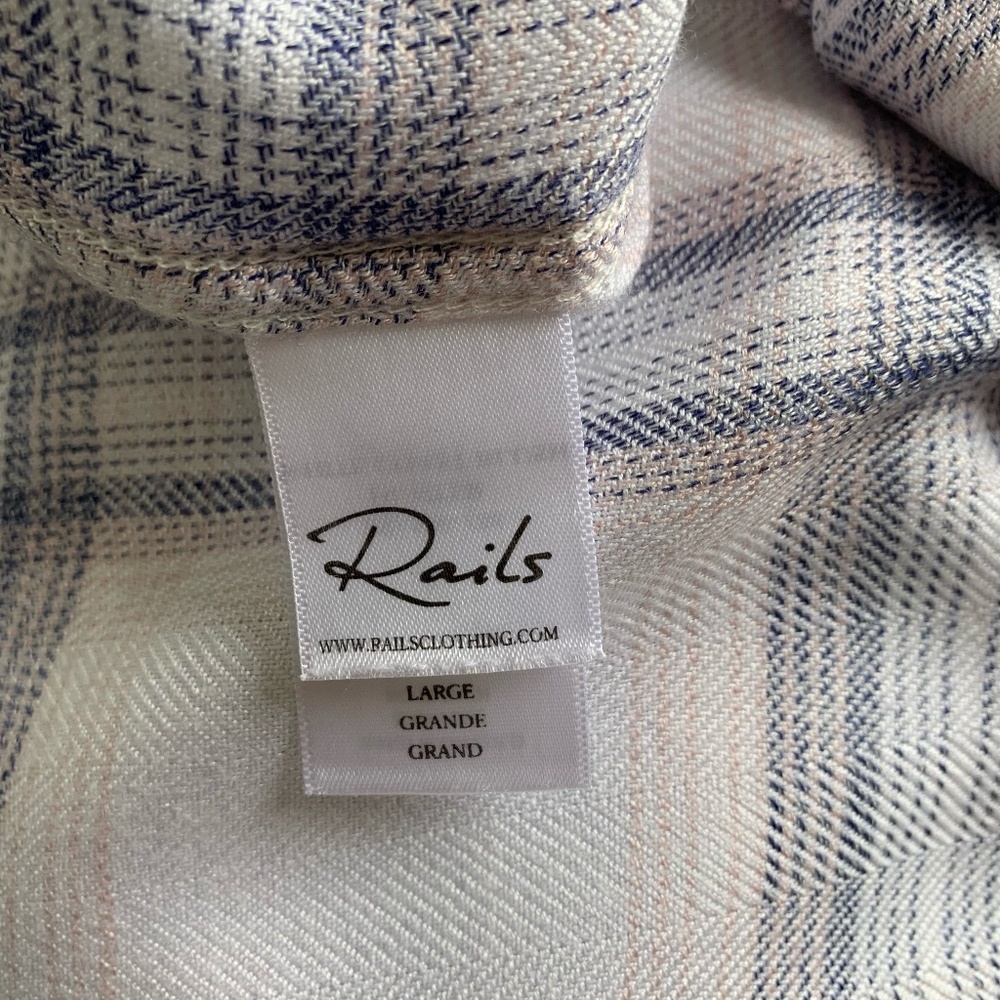 Rails 'Hunter White Coast Blush' plaid button down shirt - Picture 8 of 8